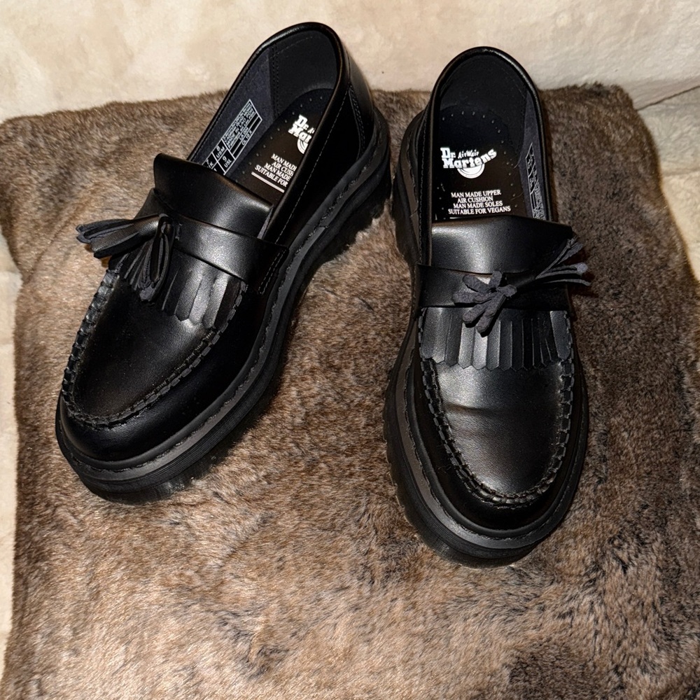 Dr.Martens Adrian platform loafer with Black Tassels. Vegan leather